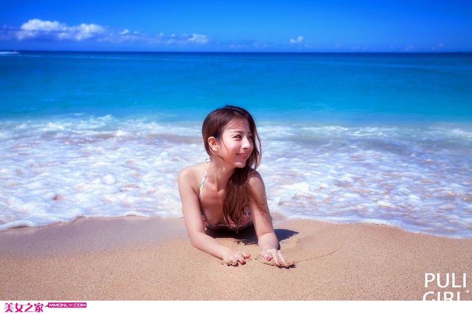 夏日比基尼美女沙滩唯美写真