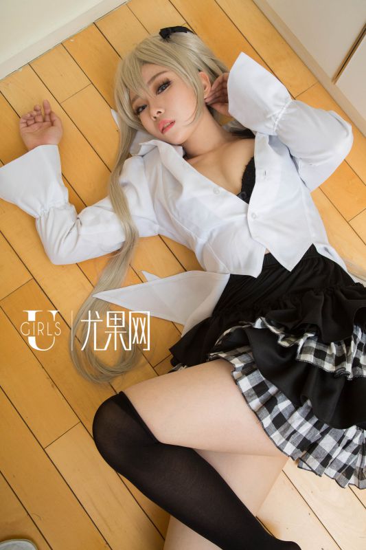 尤果网内地模特素衣cosplay摄影写真