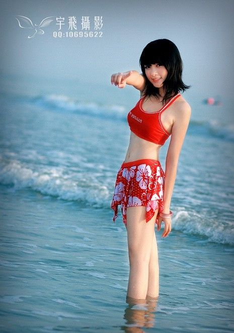 海边可爱泳装美女高清写真