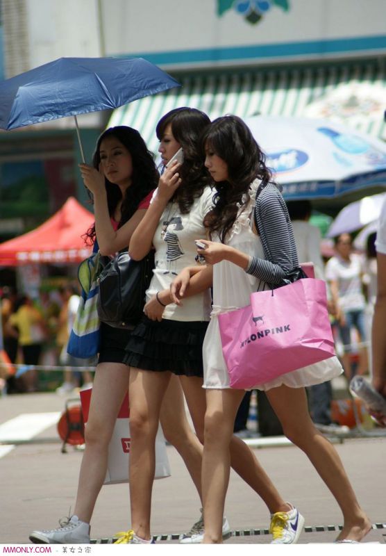 街拍超短裙美女高清写真