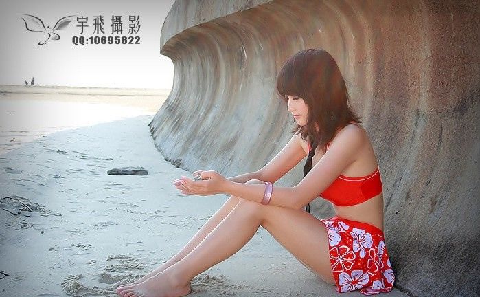 海边可爱泳装美女高清写真