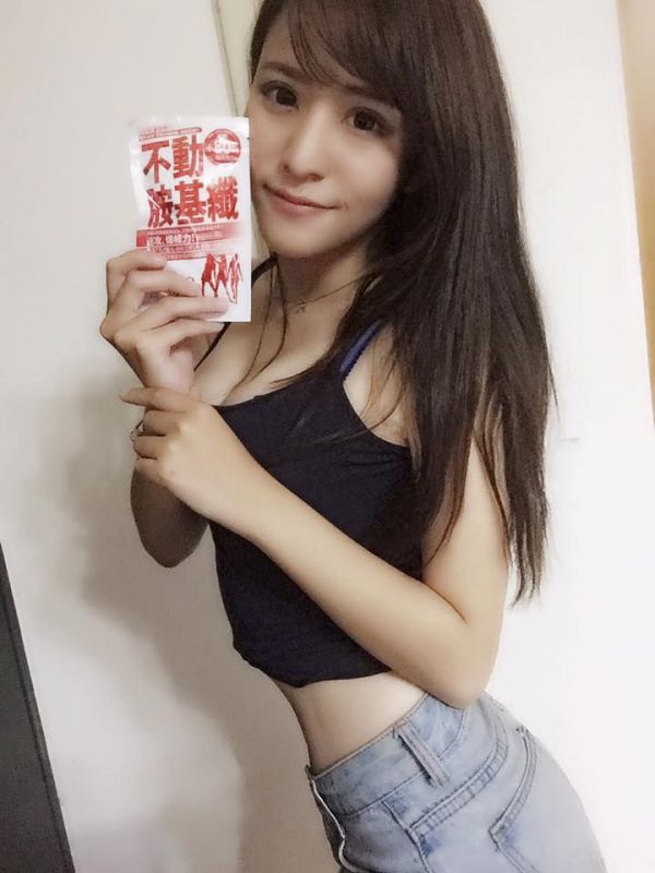 台湾美女校花李娜Una Lee清新摄影写真