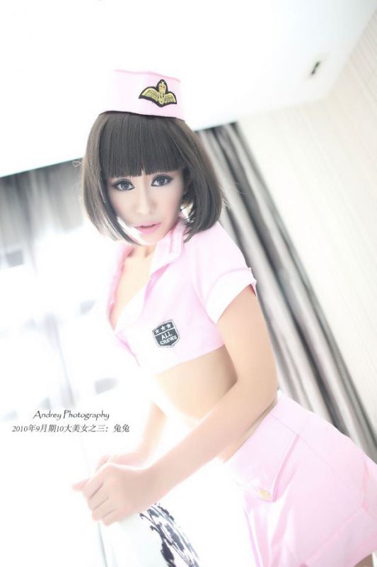 妩媚空姐制服美女私房美胸性感写真