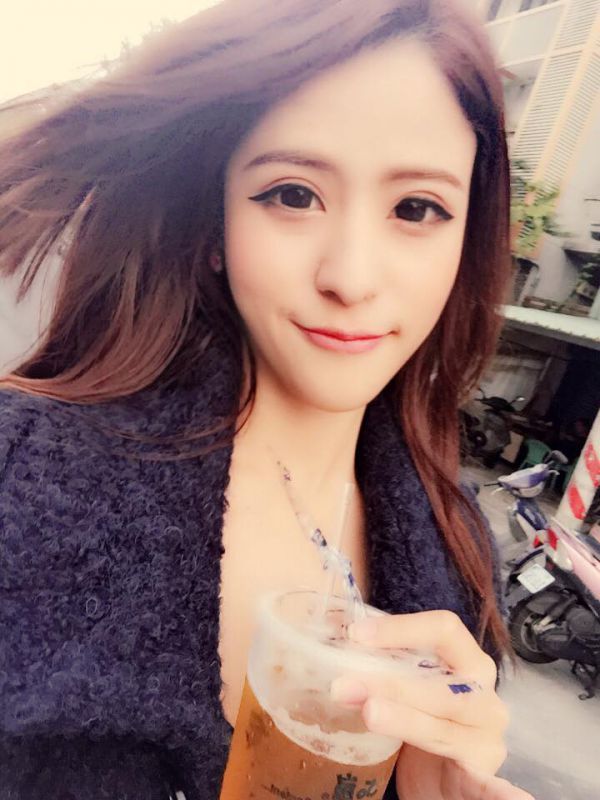 台湾美女校花李娜Una Lee清新摄影写真