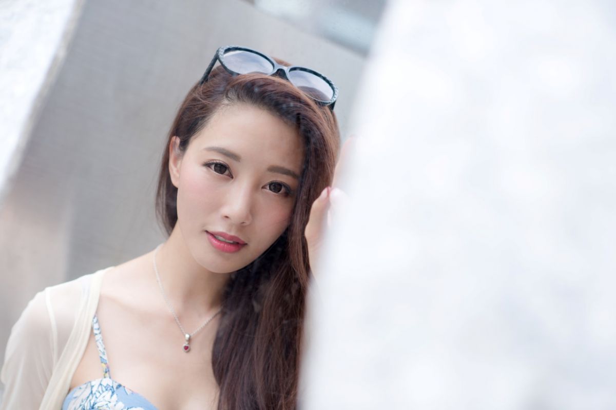 台湾清纯美女玛儿(Emma Jiang)气质外拍写真