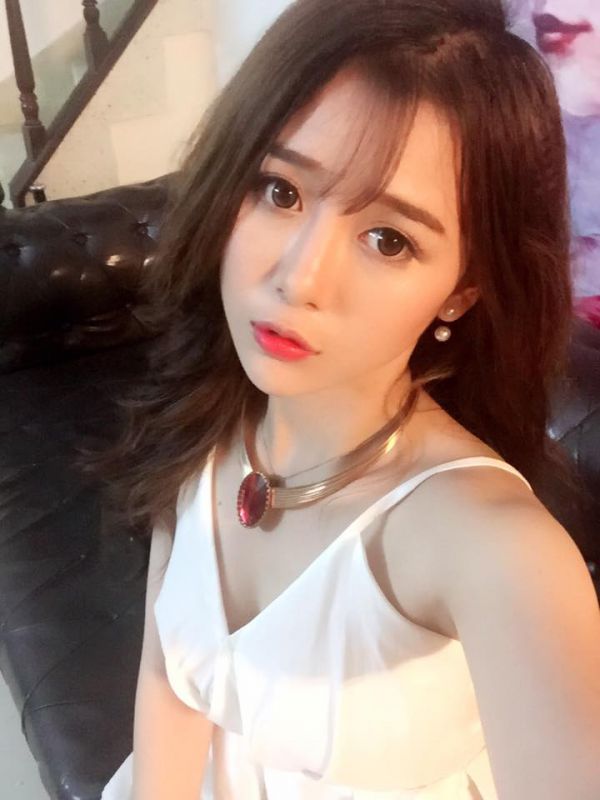 甜美型美女Kim Khanh唯美自拍图片