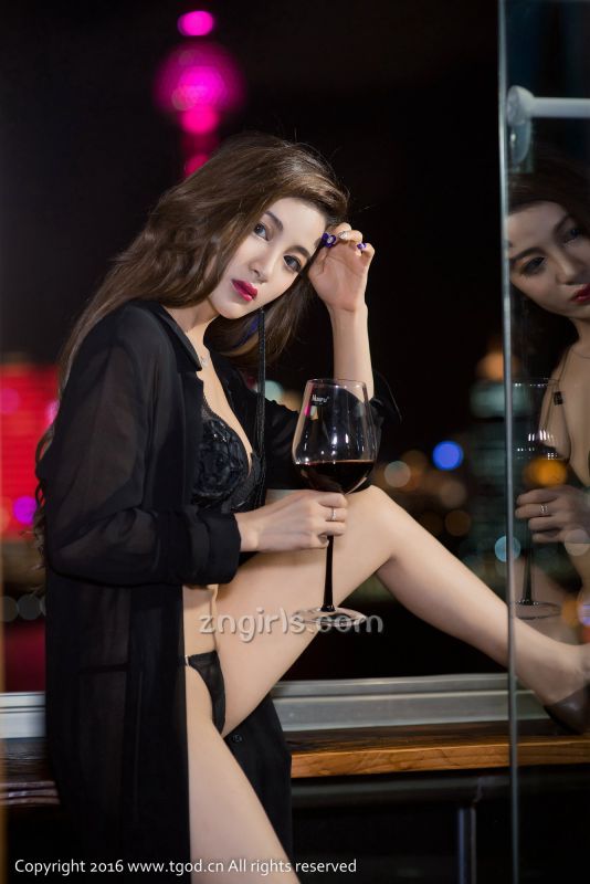 高颜值美女梁莹Sugar私房极致诱惑图片