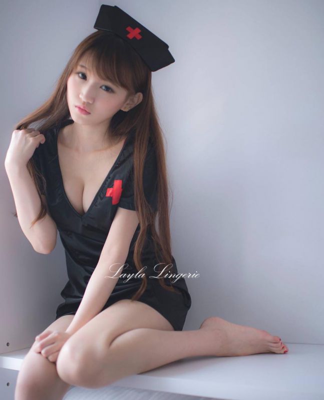 90后小美女b妮Elle私房写真图片