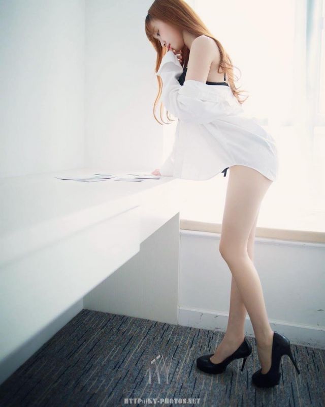 90后小美女b妮Elle私房写真图片