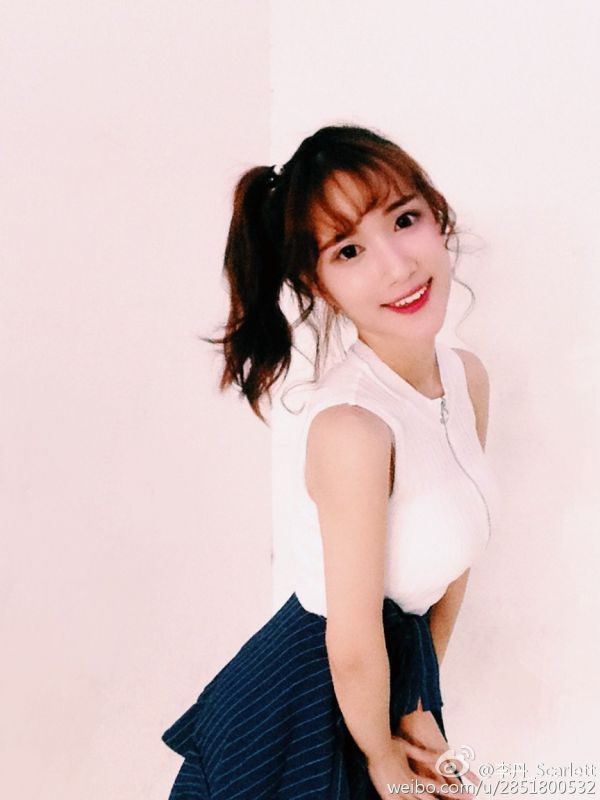 90后美女李丹Scarlett私拍图片合辑