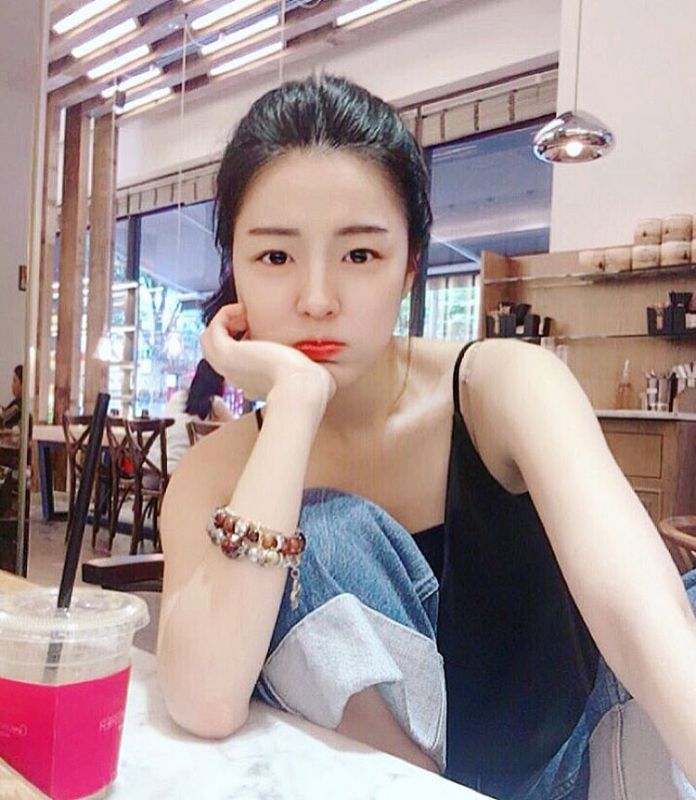 气质型美女Yang Hyoseung养眼美照图片