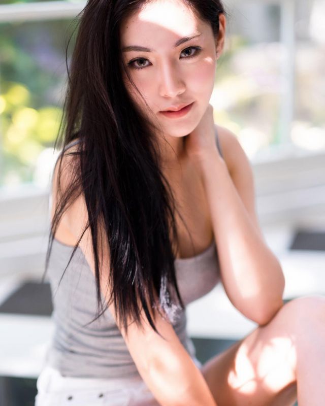 粉嫩白皙美女Namwanmuay私房美图集锦