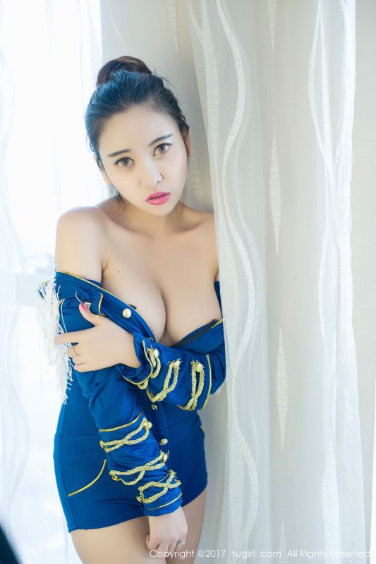 极品巨乳美女李梓熙性感诱惑图集