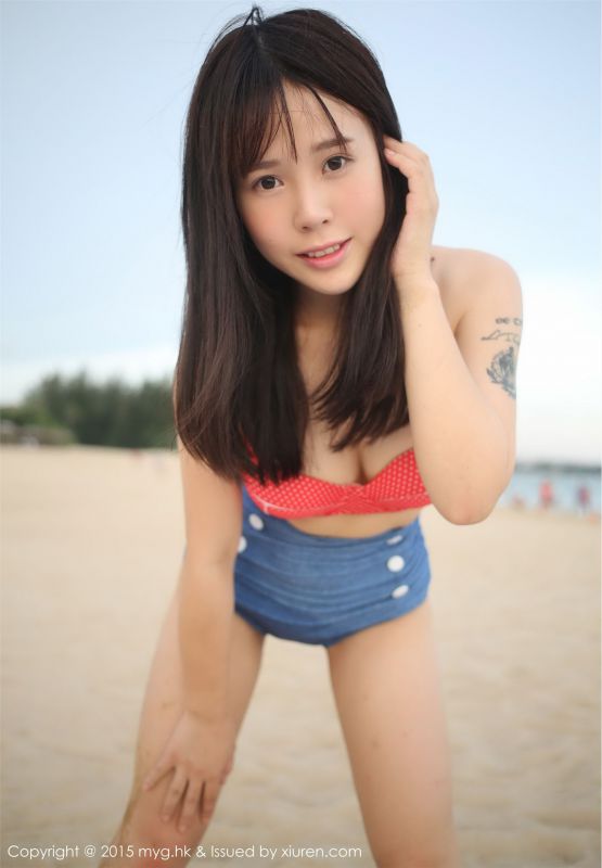 美媛馆泳装模特Evelyn艾莉泳池性感写真