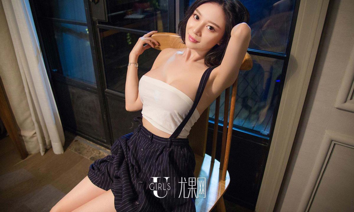 短发干练美女慕羽茜性感傲人美胸诱惑图片