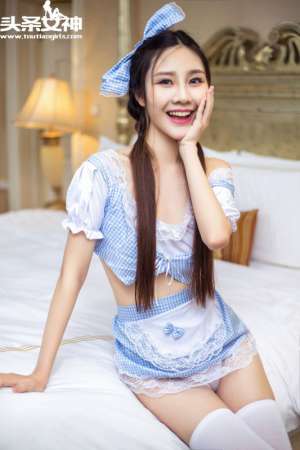 性感女仆周思超制服诱惑私房照