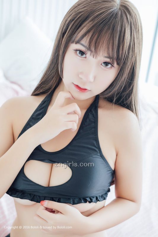 小萝莉型美女猫九性感私房照图片合辑