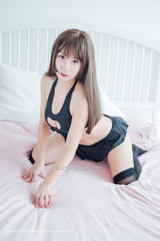 小萝莉型美女猫九性感私房照图片合辑