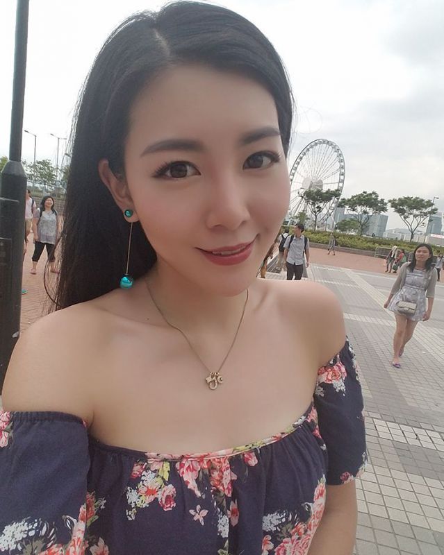 香港美女演员尹诗沛Nicole养眼美照图片