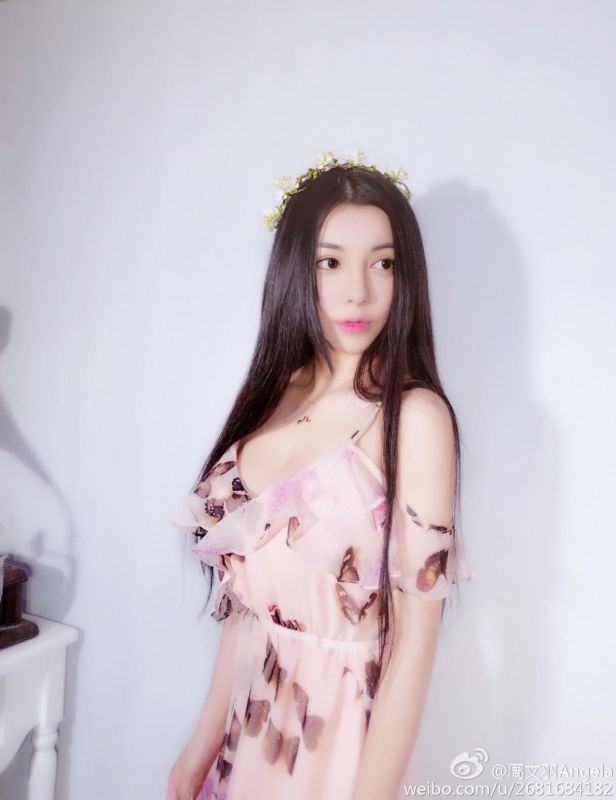 青春美少女周文羽Angela唯美写真图片