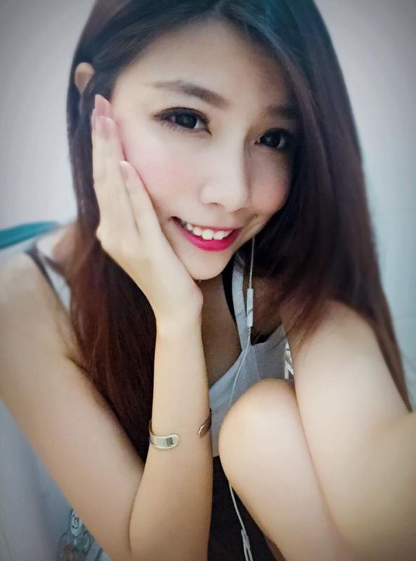 台湾美女模特杨昀蓁Nicole自拍图片合辑