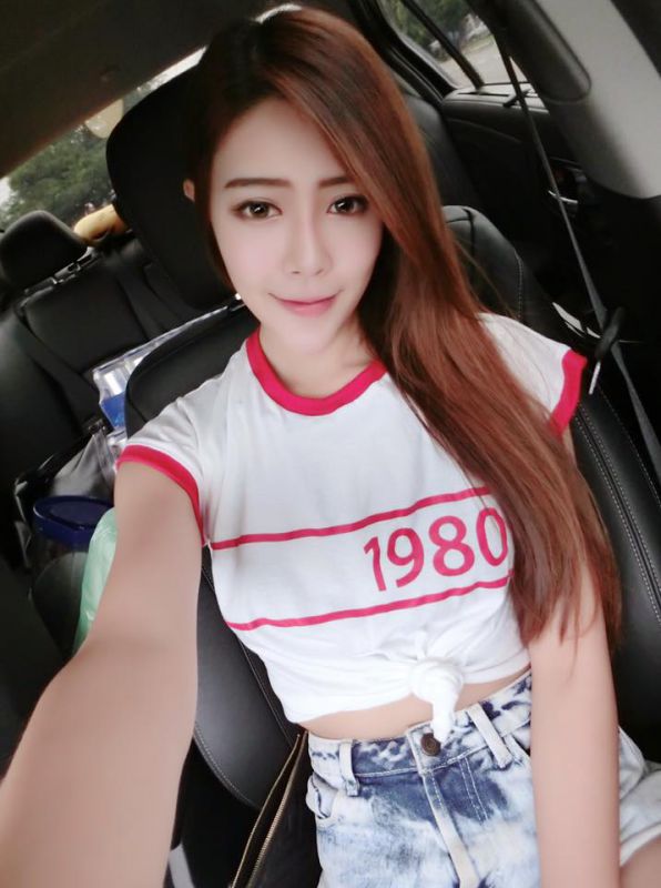 比基尼美女Hannah Yap自拍美图合辑