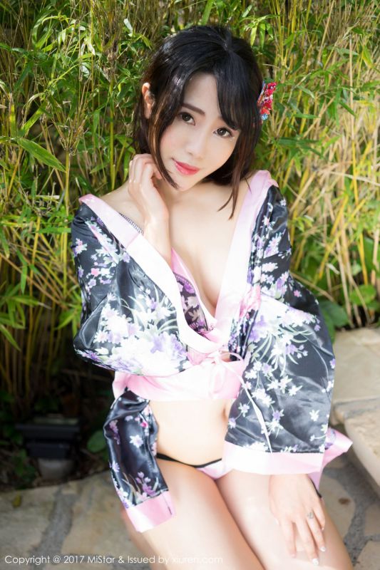 和服浴衣美女兜豆靓Youlina性感写真图片