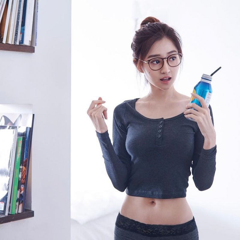 90后网络美女PKai Lai小清新美照图片