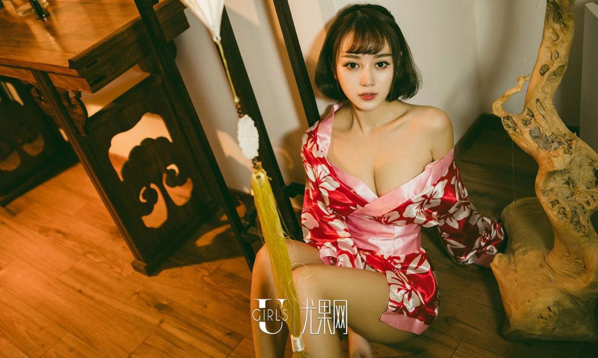 90后美少女小米Kitty不知火舞性感COS图片