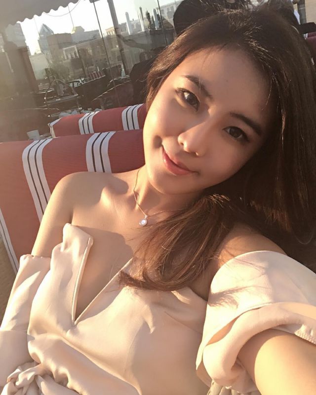 高颜值美女Stephanie Teh养眼私拍图片