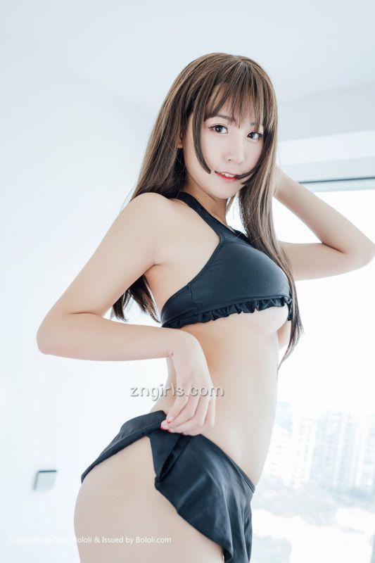 小萝莉型美女猫九性感私房照图片合辑