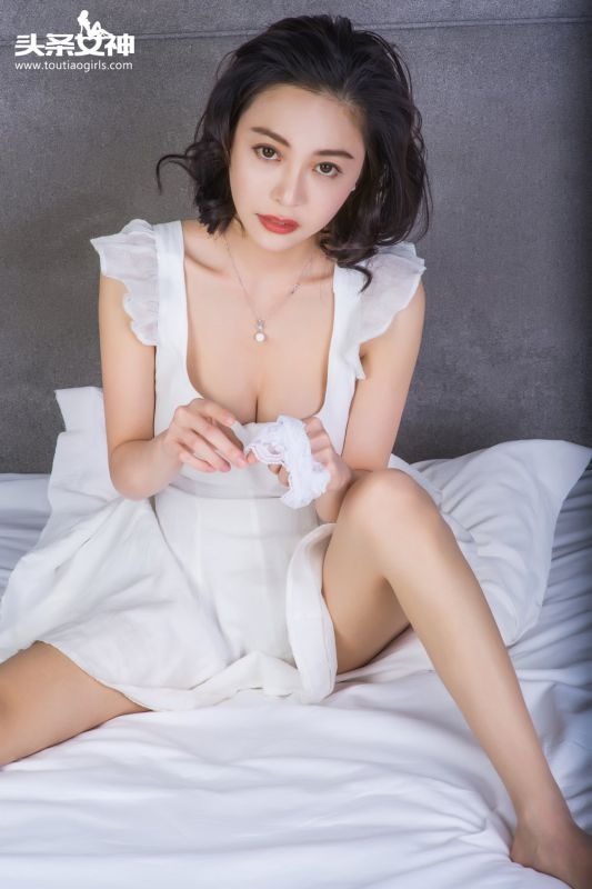 清纯笑容美女小爱私房养眼美照图片