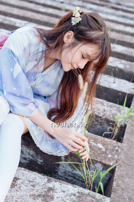 日系甜美美女夏美酱室外唯美图片