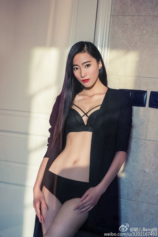 长腿美女颖儿Bang妞微博私拍写真