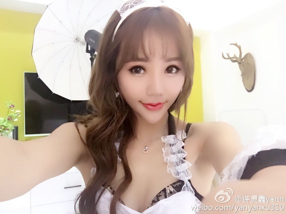 90后美女模特许灵鑫Yenn私拍图片合辑