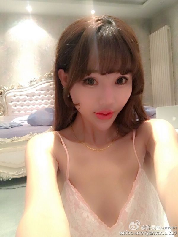 90后美女模特许灵鑫Yenn私拍图片合辑