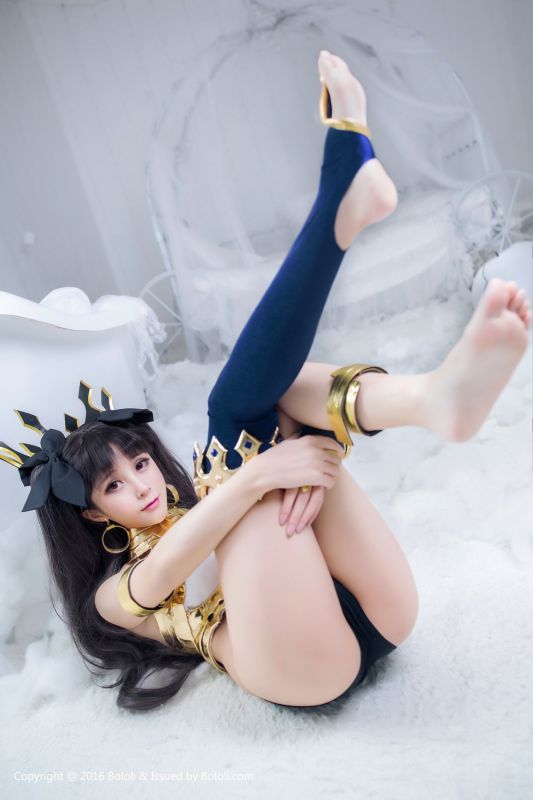 波萝社美女夏美酱cosplay写真性感迷人