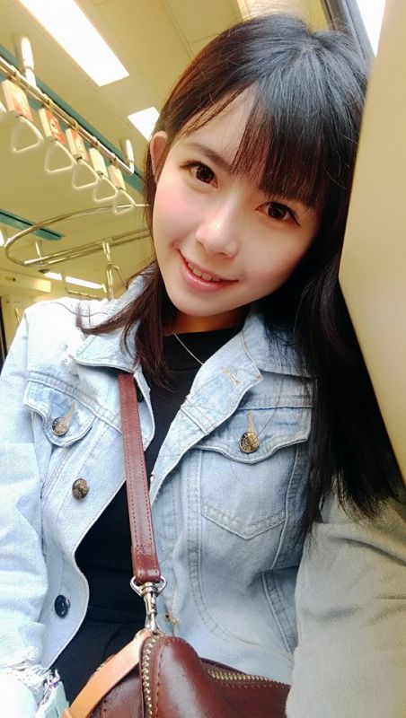 大学清纯美女林妤臻私拍写真图片