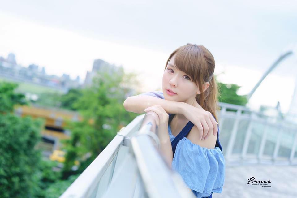 高颜值美女Lisa莉莎私拍养眼图片