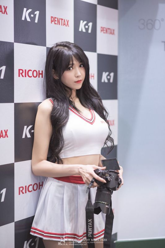 韩国美女李仁慧制服短裙写真气质迷人