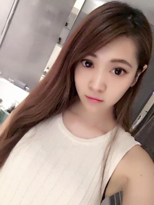 台湾大眼美女陈绍茵自拍写真图片