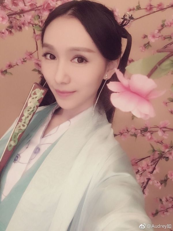 古装美女Audrey如竹林写真风姿迷人