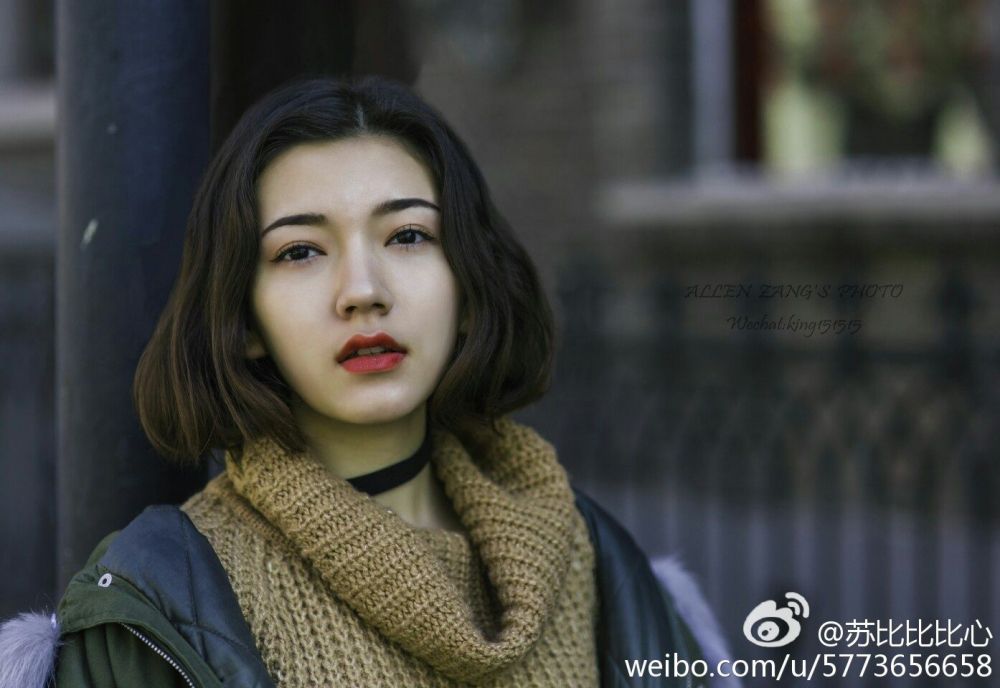 清纯美女苏比微博私房写真时尚迷人