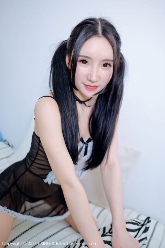 灵动美女周于希诱惑女仆性感皮衣