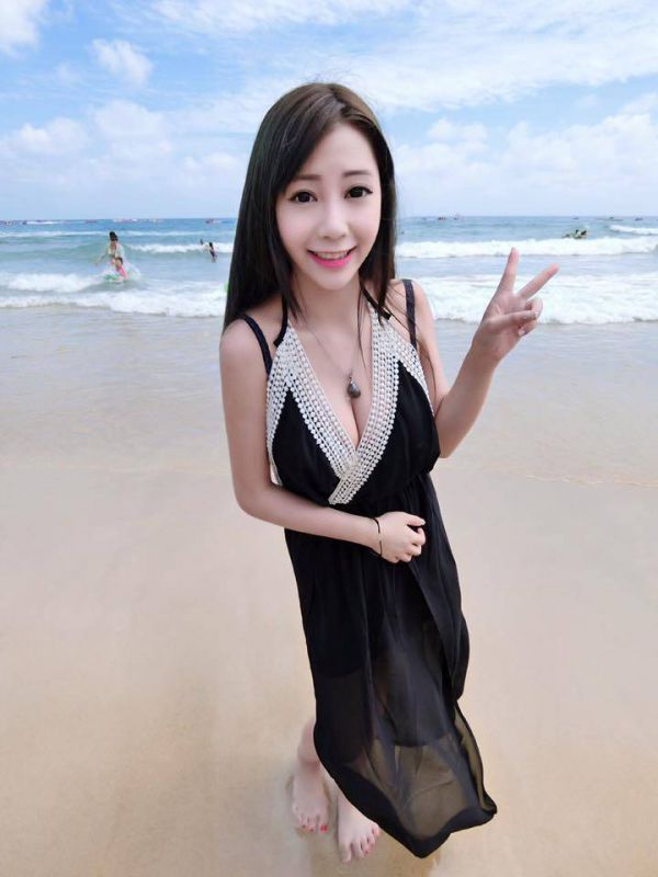 台湾美女模特Chih Yu Chen自拍写真图片