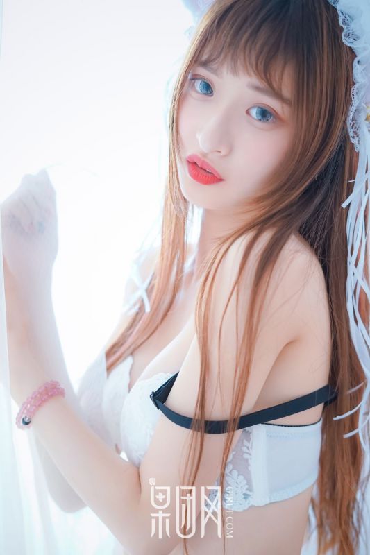 可爱少女little贝壳私房性感写真