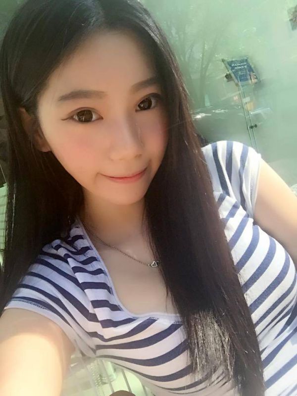 台湾正妹美女杨于娴甜美自拍图片