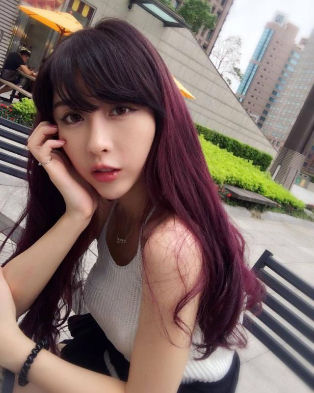 台湾校花美女张黛比清纯私拍写真