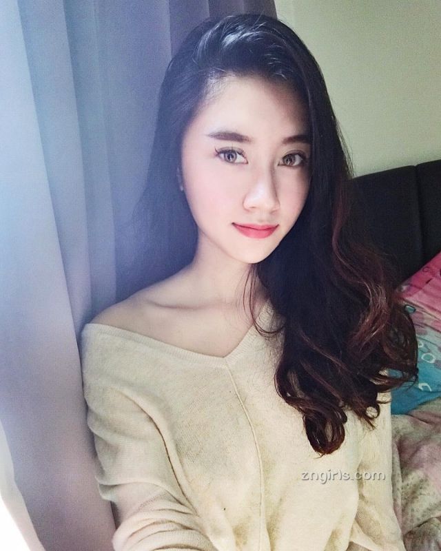 马来西亚美女Evelynyinn私房美照丰满诱人