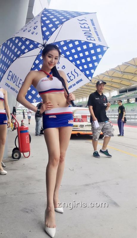 台湾美女Lena莉娜内衣私房照性感诱人